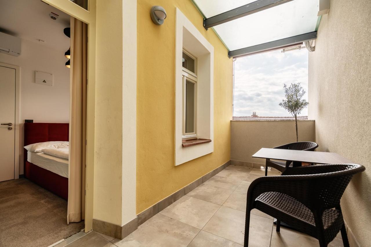 Dvorec Gregorcic Smarjeske Toplice Exterior photo